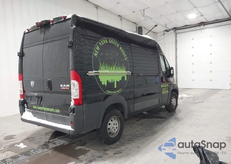 2015 Ram Promaster 2500 High Roof z USA, uszkodzony, nr VIN 3C6TRVCG7FE509695